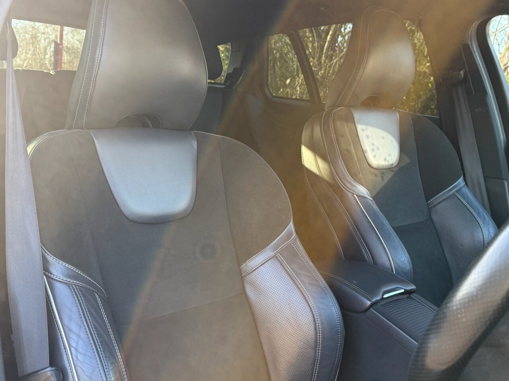 Used Volvo V60 2017 for sale - 77655057: Photo 12