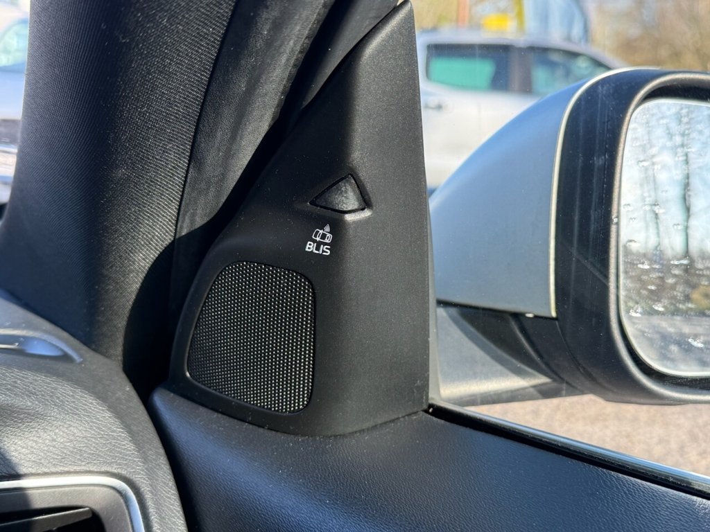 Used Volvo V60 2017 for sale - 77655057: Photo 14