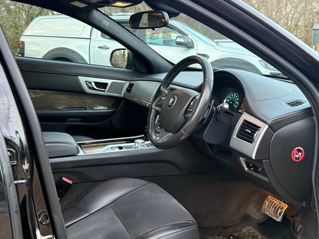 Used Jaguar XF 2014 for sale - 77464070: Photo 12