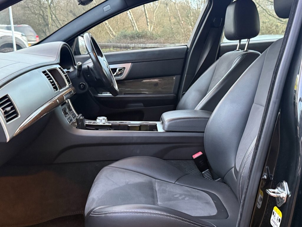 Used Jaguar XF 2014 for sale - 77464070: Photo 8