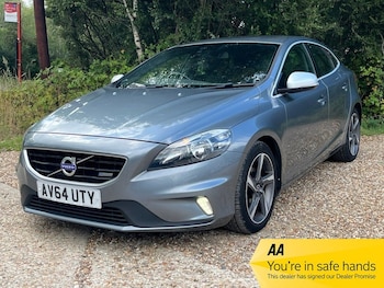 Used Volvo V40 2014 for sale - 75596971: Photo