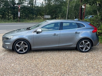 Used Volvo V40 2014 for sale - 75596971: Photo