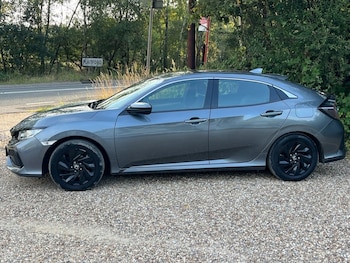 Used Honda Civic 2018 for sale - 75648177: Photo