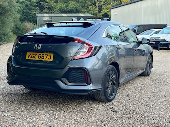 Used Honda Civic 2018 for sale - 75648177: Photo