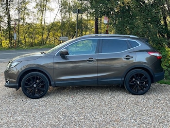 Used Nissan Qashqai 2016 for sale - 76223635: Photo 2
