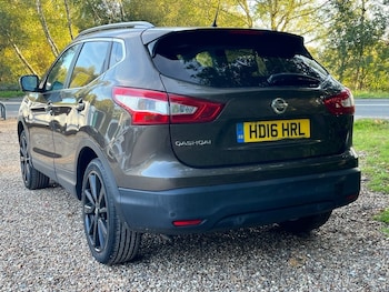 Used Nissan Qashqai 2016 for sale - 76223635: Photo 3