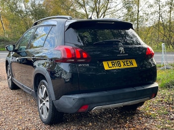 Used Peugeot 2008 2018 for sale - 76559317: Photo