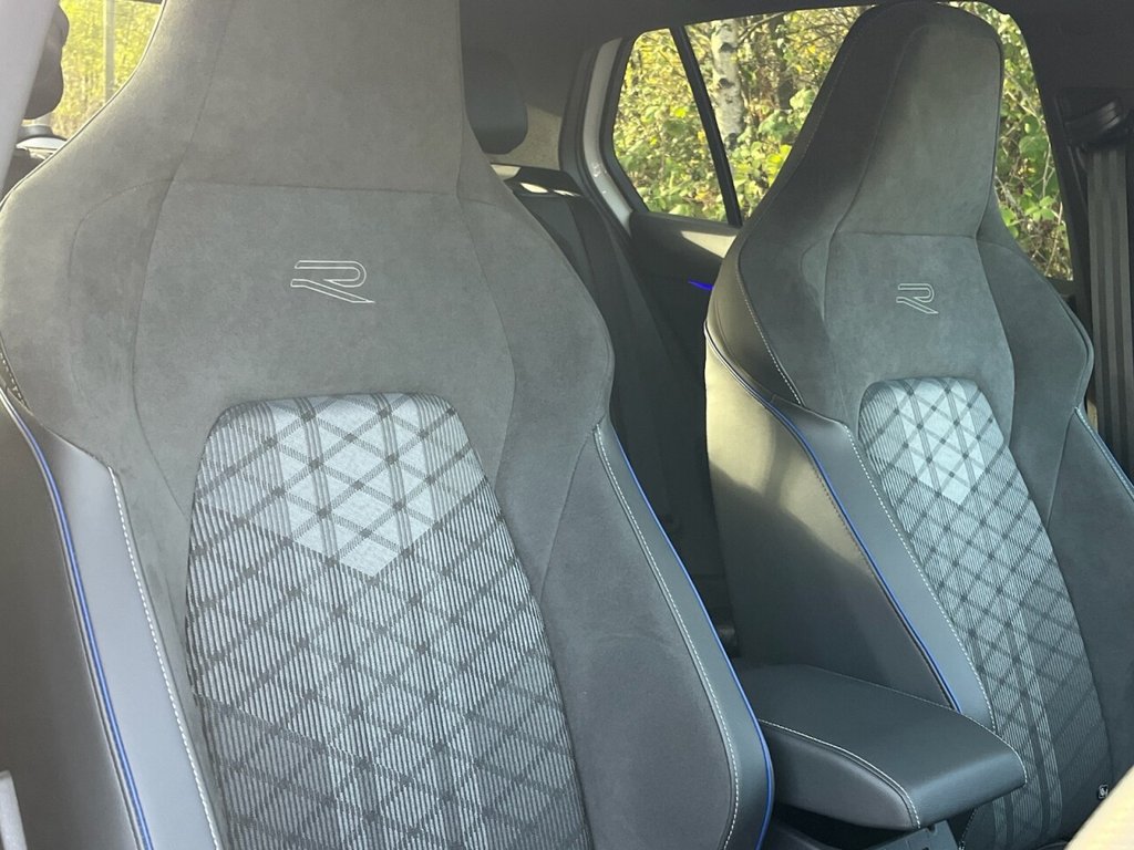 Used Volkswagen Golf 2025 for sale - 76570330: Photo 13