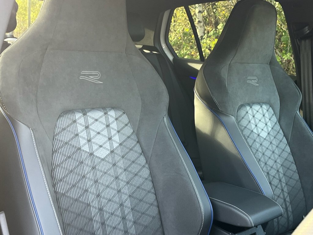 Used Volkswagen Golf 2025 for sale - 76570330: Photo 14