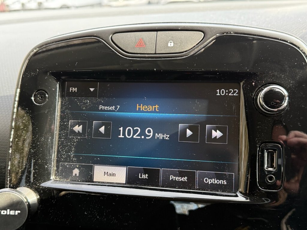 Used Renault Clio 2014 for sale - 77720384: Photo 14