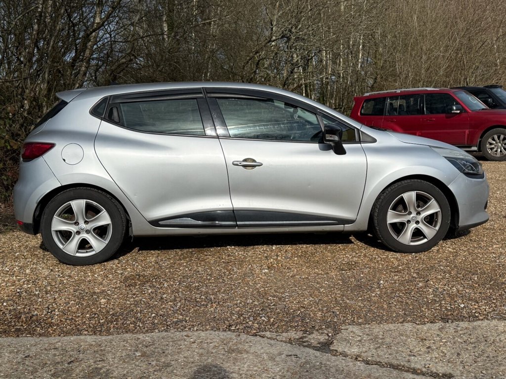 Used Renault Clio 2014 for sale - 77720384: Photo 6