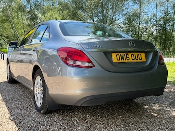 Used Mercedes-Benz C Class 2016 for sale - 78851130: Photo