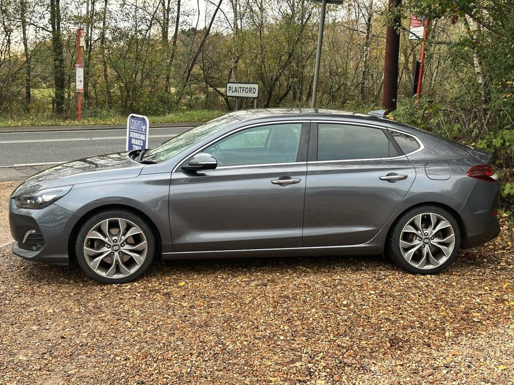 Used Hyundai i30 2018 for sale - 76617784: Photo 3