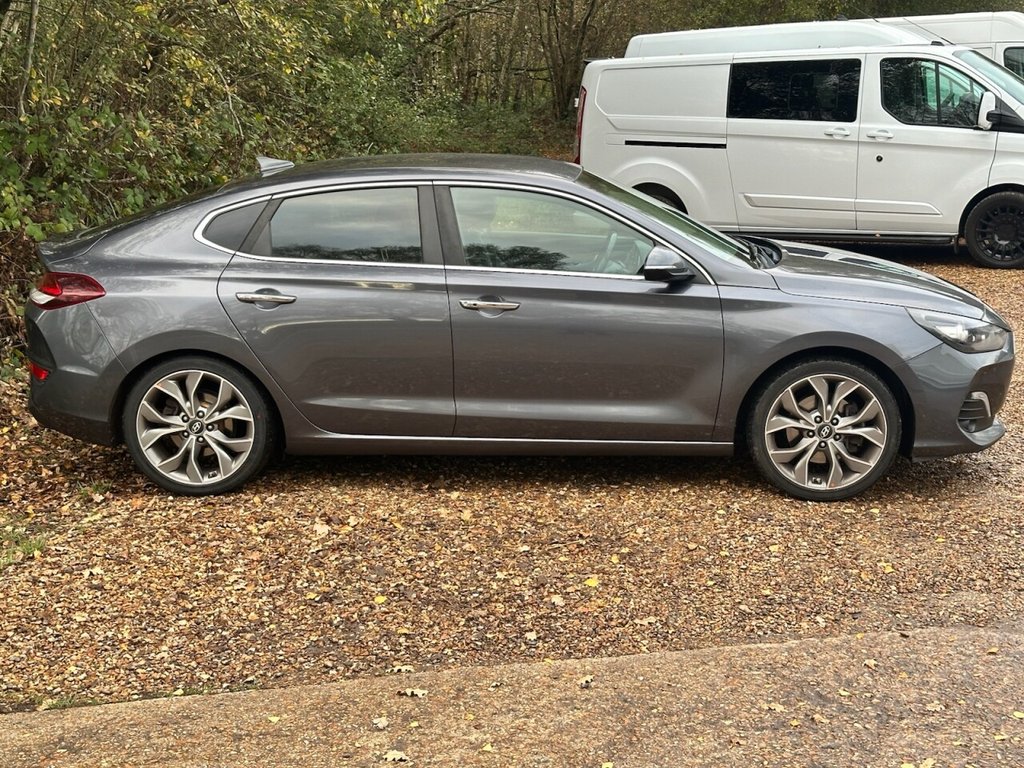 Used Hyundai i30 2018 for sale - 76617784: Photo 9