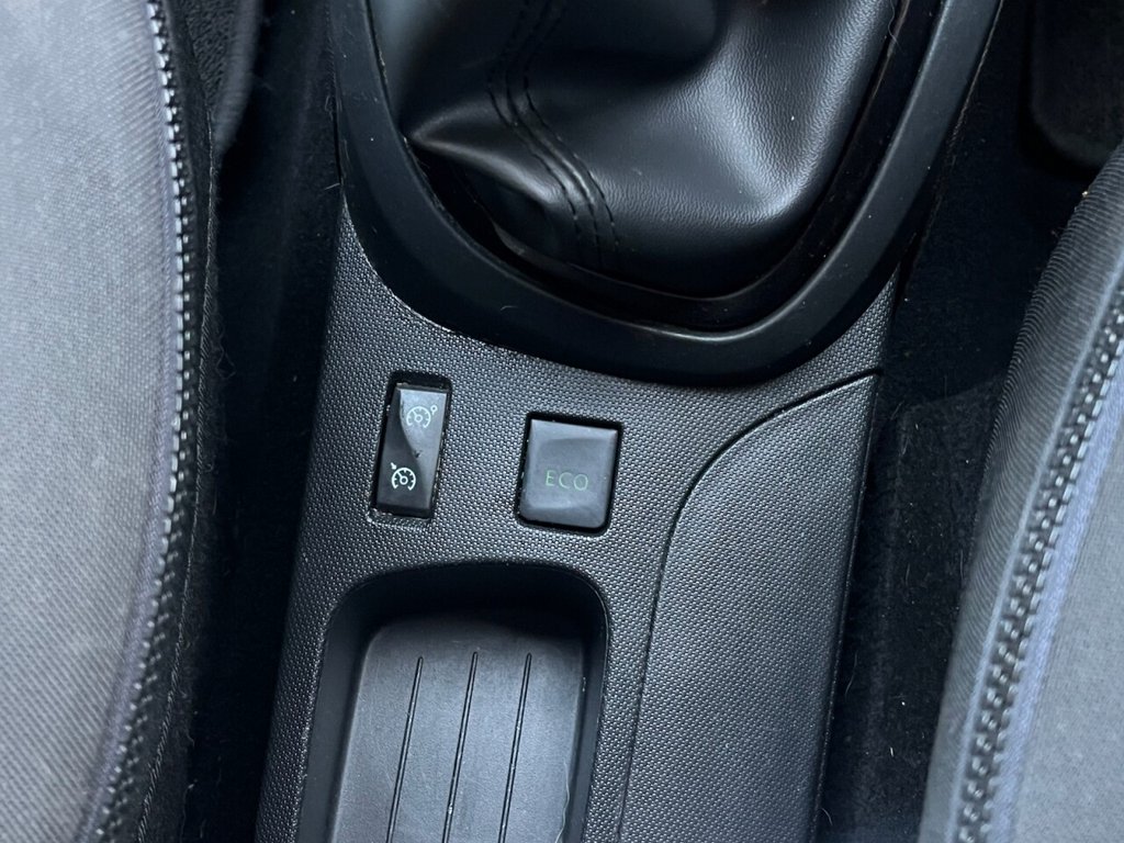 Used Renault Captur 2015 for sale - 76356459: Photo 15