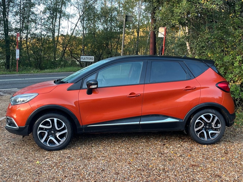 Used Renault Captur 2015 for sale - 76356459: Photo 2