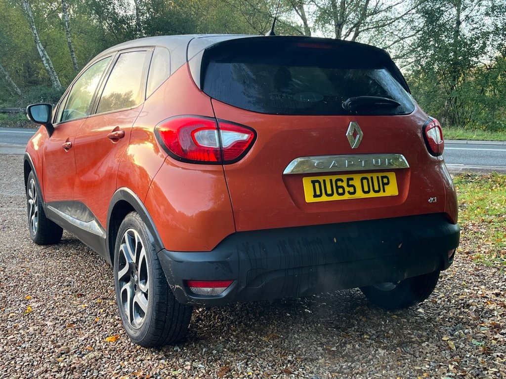 Used Renault Captur 2015 for sale - 76356459: Photo 3
