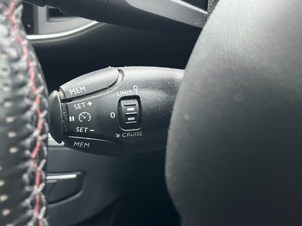 Used Peugeot 308 2018 for sale - 76256287: Photo 20