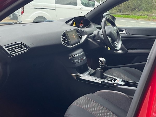 Used Peugeot 308 2018 for sale - 76256287: Photo 9