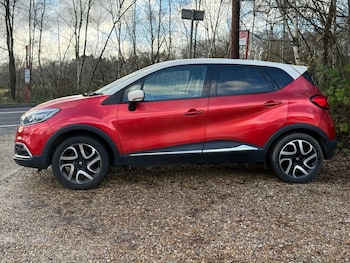 Used Renault Captur 2016 for sale - 76986210: Photo