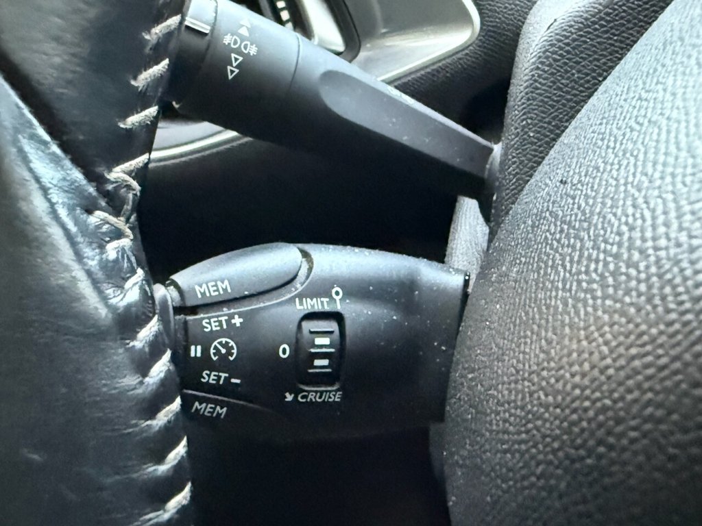 Used Peugeot 308 2017 for sale - 76710952: Photo 16