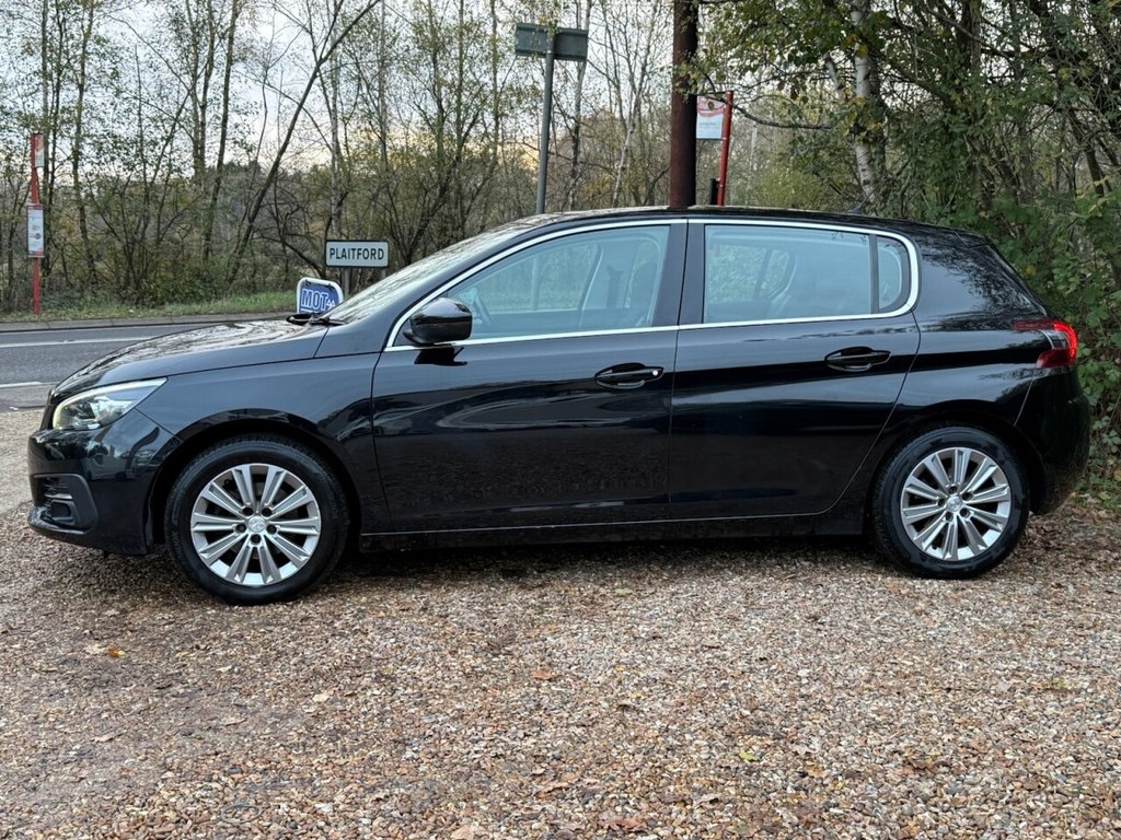 Used Peugeot 308 2017 for sale - 76710952: Photo 2