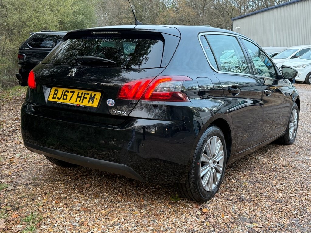 Used Peugeot 308 2017 for sale - 76710952: Photo 4