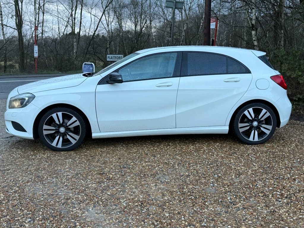 Used Mercedes-Benz A-Class 2014 for sale - 77621666: Photo 2