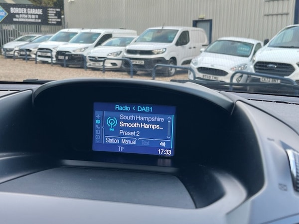 Used Ford Kuga 2015 for sale - 76223653: Photo 13