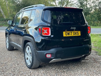 Used Jeep Renegade 2017 for sale - 76039544: Photo 3