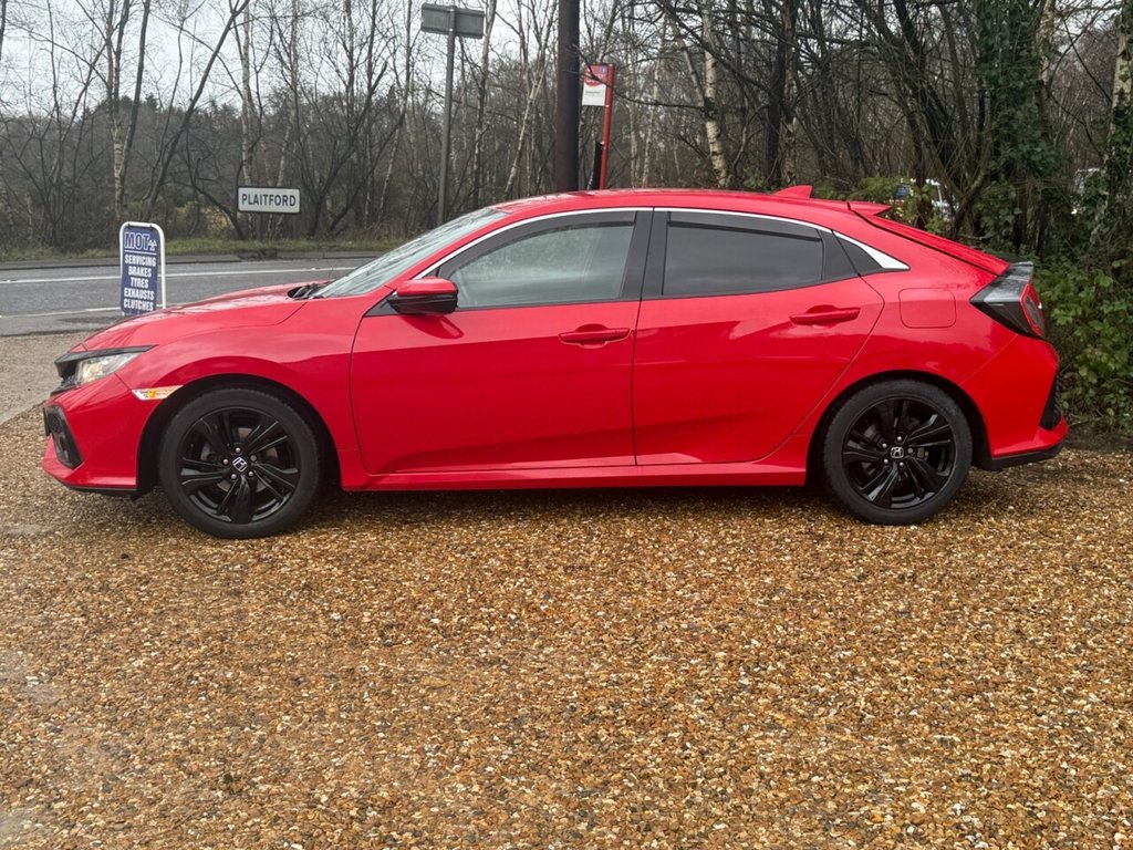 Used Honda Civic 2018 for sale - 77341774: Photo 2