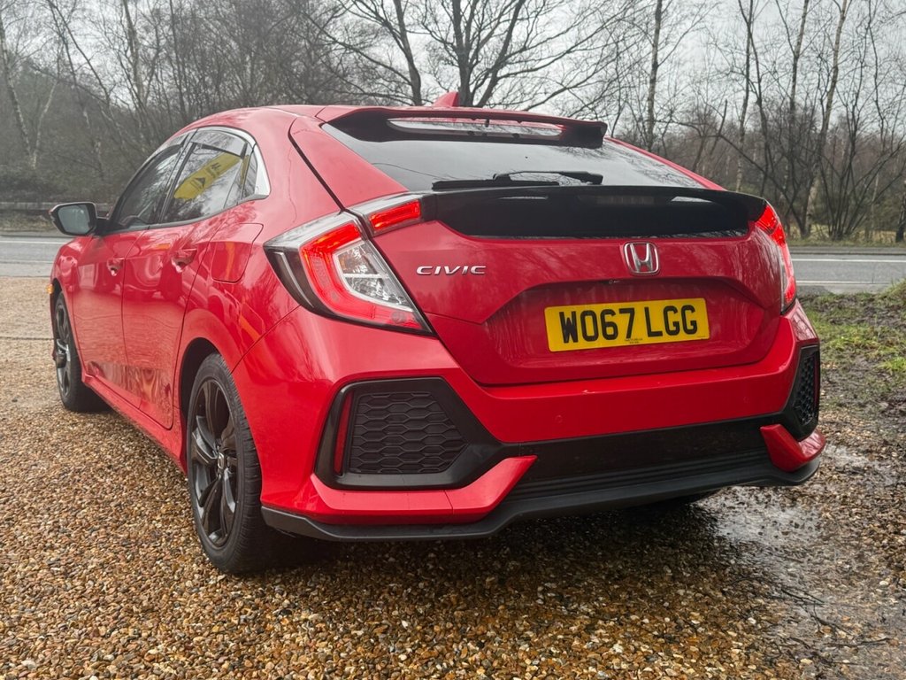 Used Honda Civic 2018 for sale - 77341774: Photo 3