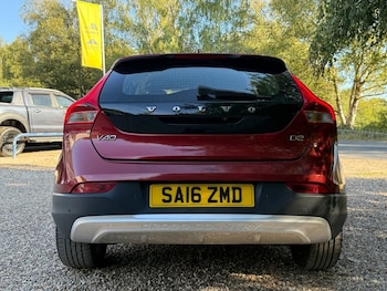 Used Volvo V40 Cross Country 2016 for sale - 79462223: Photo
