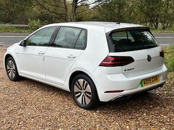 Used Volkswagen Golf 2019 for sale - 76417791: Photo
