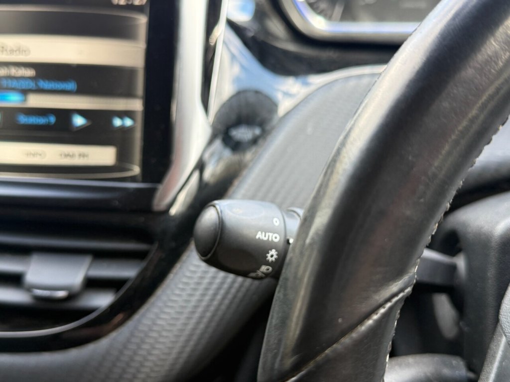 Used Peugeot 2008 2014 for sale - 78056345: Photo 20