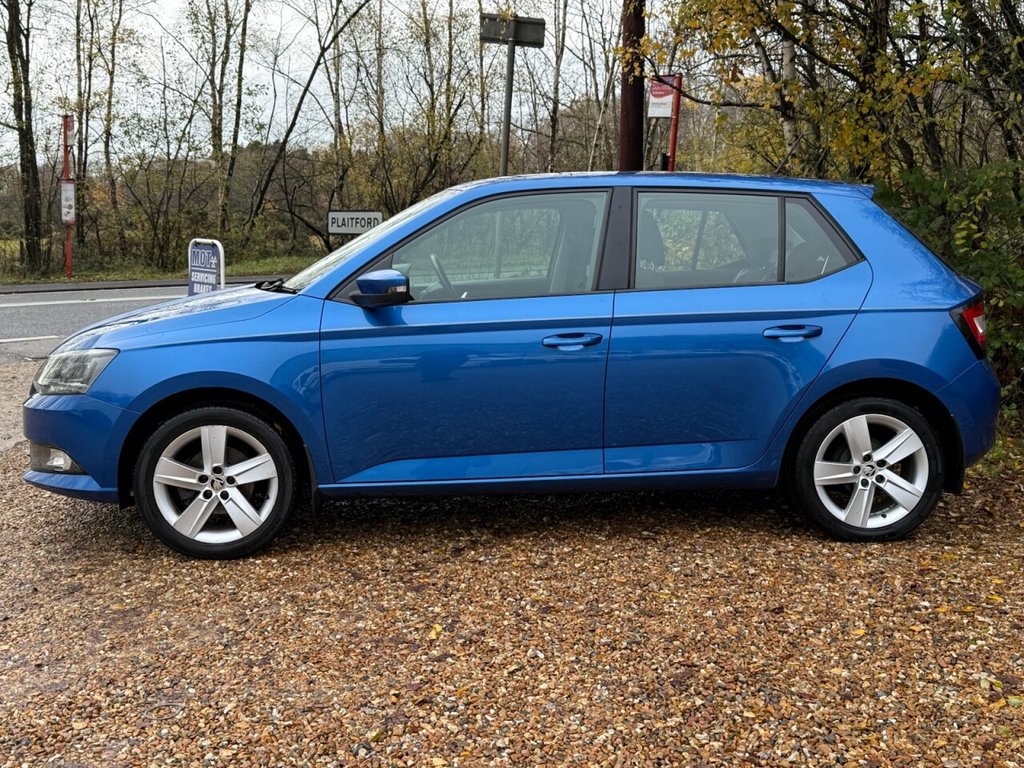Used Skoda Fabia 2015 for sale - 76792303: Photo 2