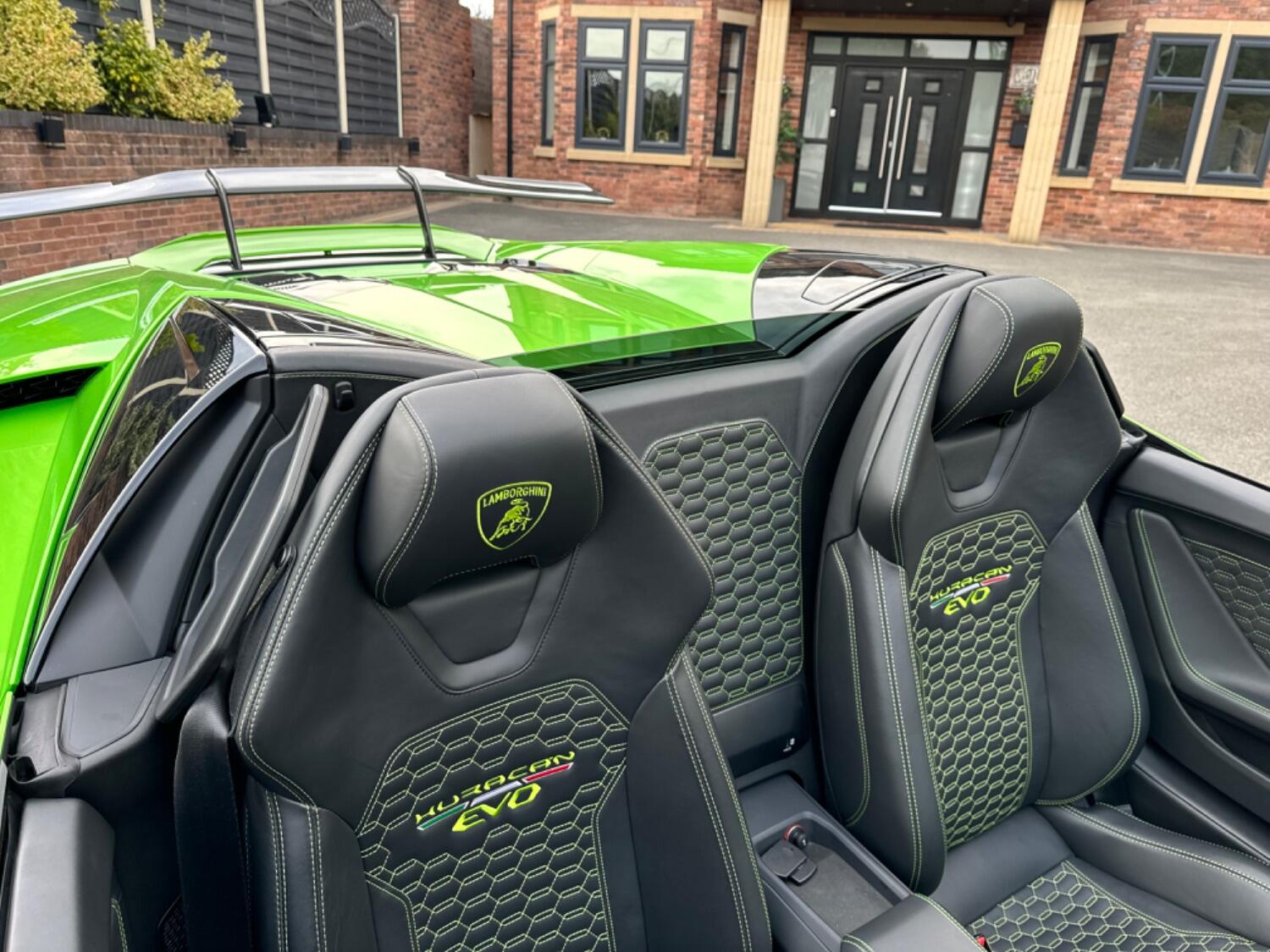 Used Lamborghini Huracan 2019 for sale - 78182795: Photo 40