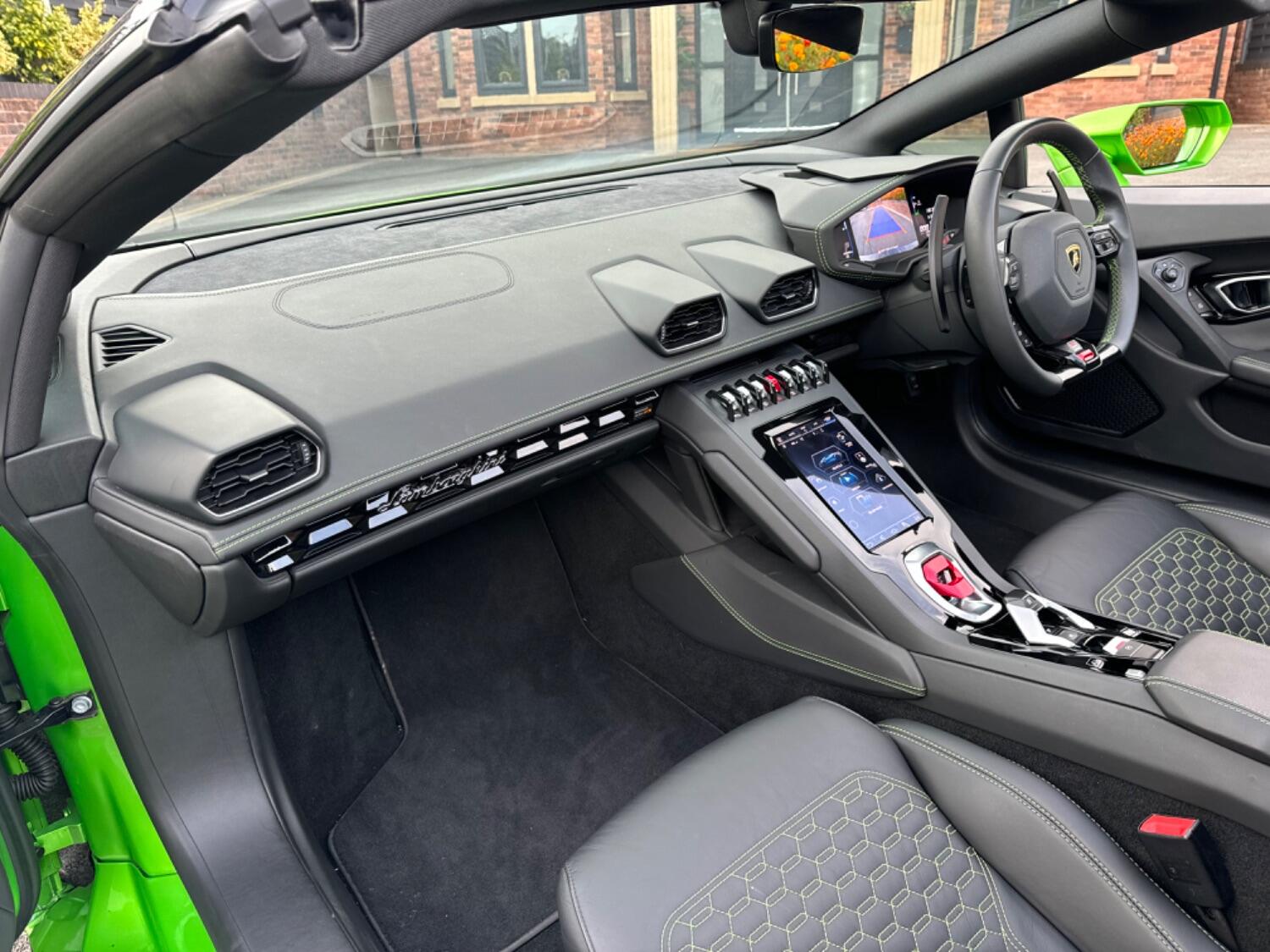 Used Lamborghini Huracan 2019 for sale - 78182795: Photo 66