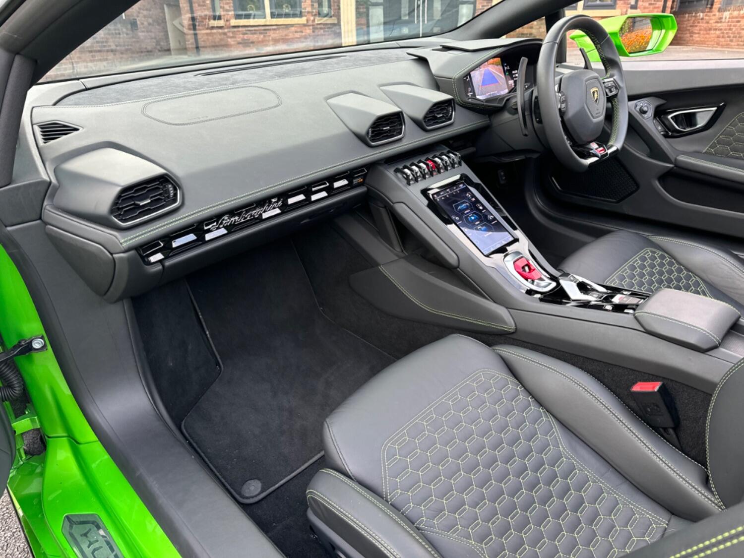 Used Lamborghini Huracan 2019 for sale - 78182795: Photo 67