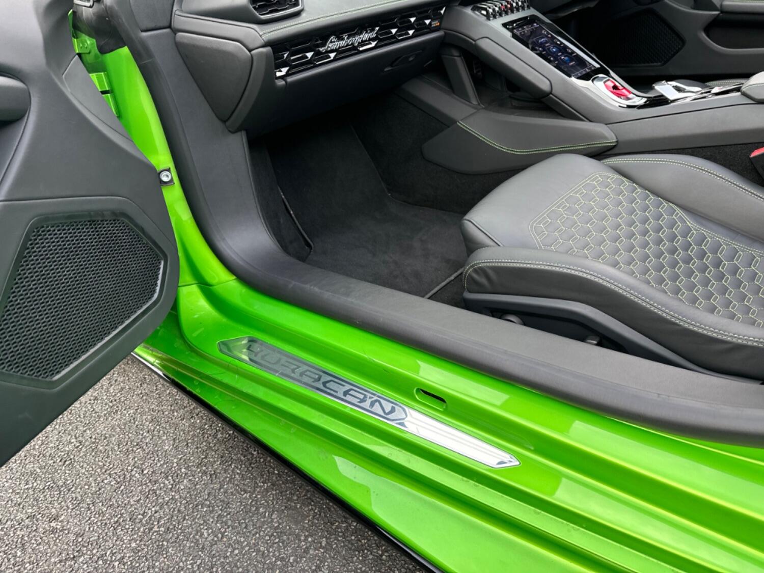 Used Lamborghini Huracan 2019 for sale - 78182795: Photo 73