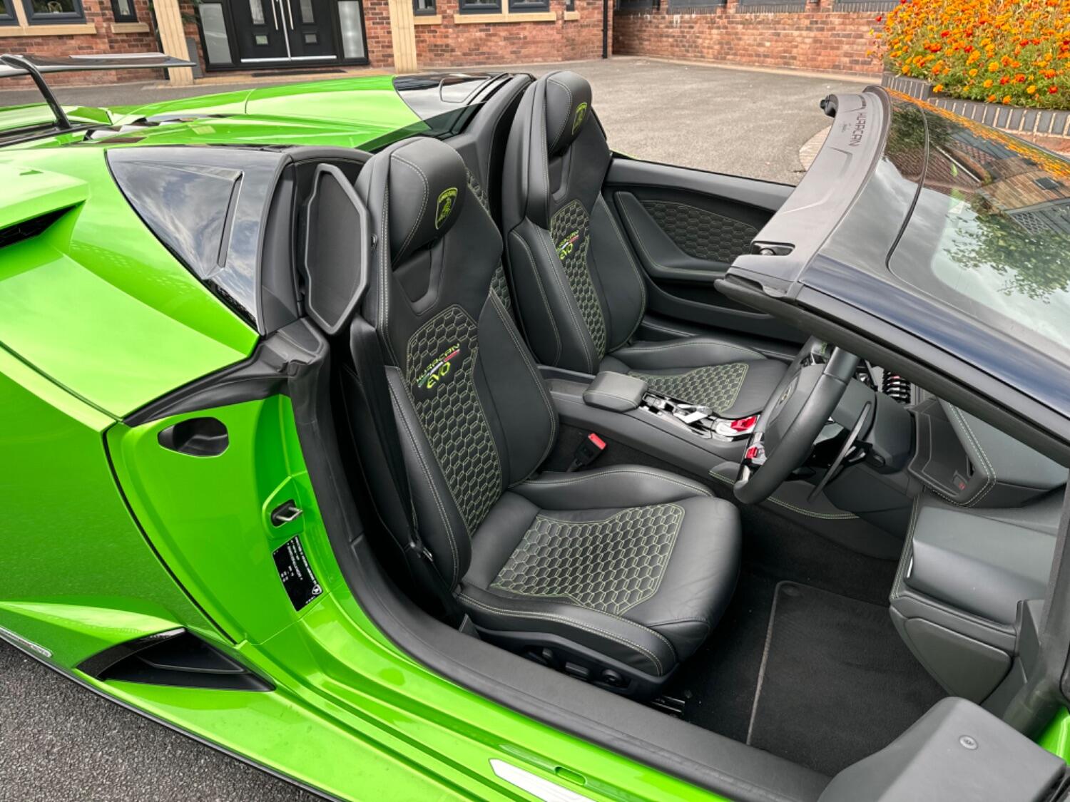 Used Lamborghini Huracan 2019 for sale - 77801872: Photo 15
