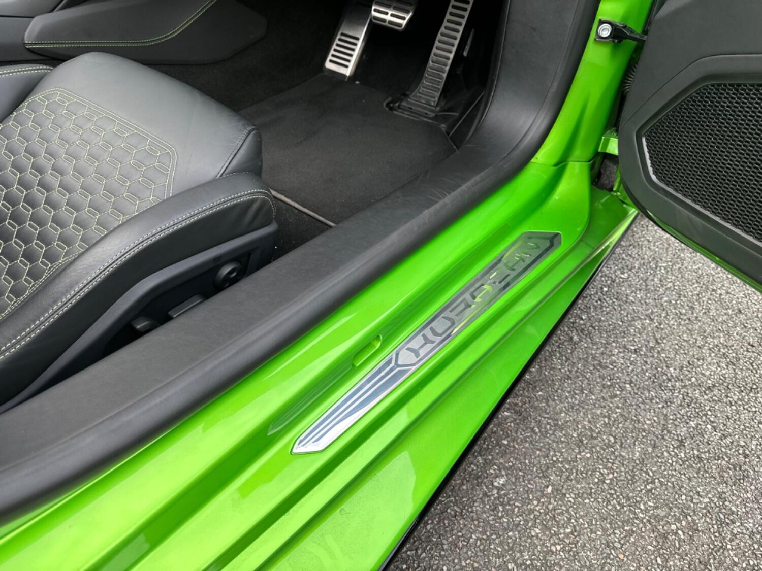 Used Lamborghini Huracan 2019 for sale - 77801872: Photo 22