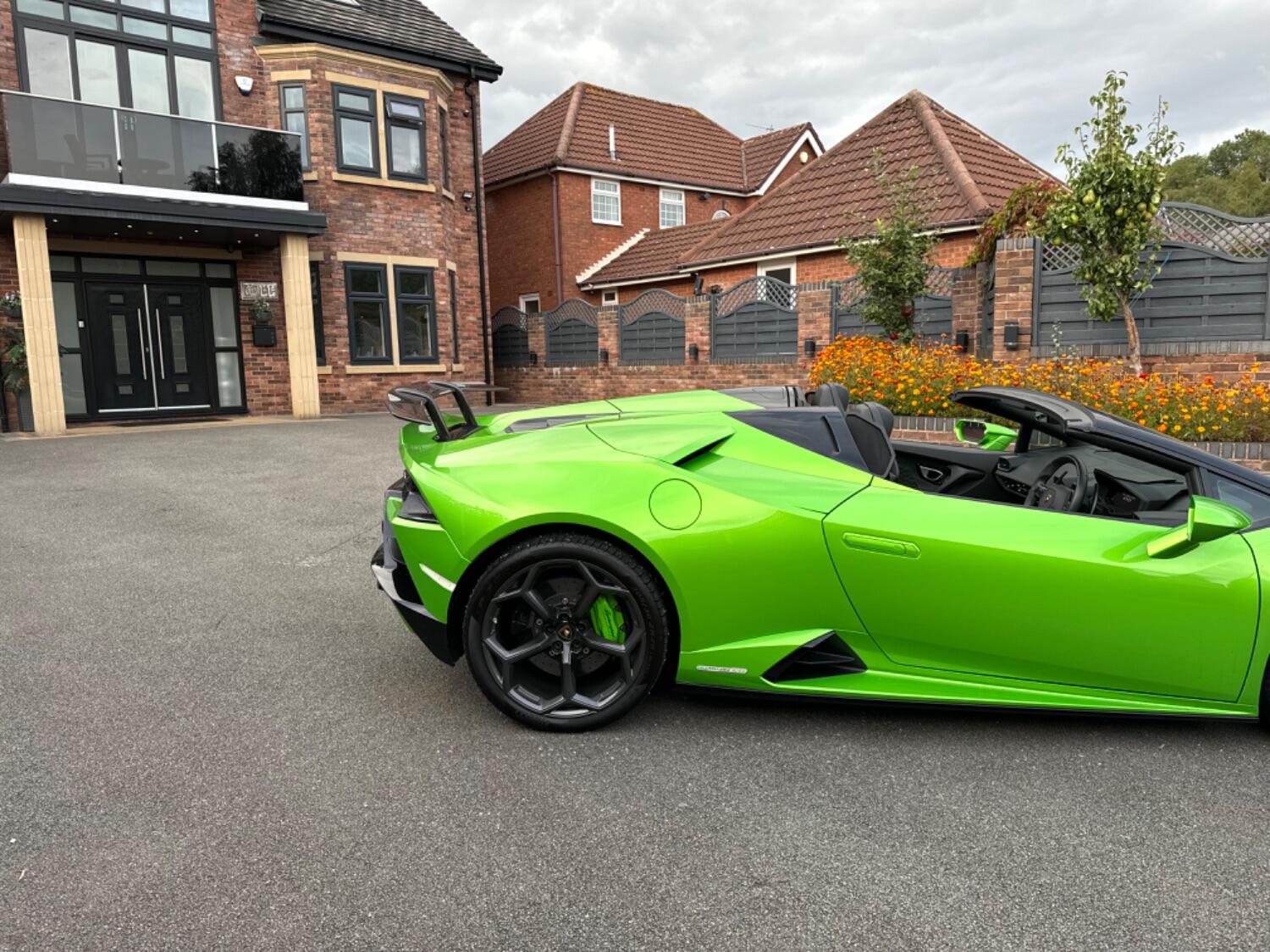 Used Lamborghini Huracan 2019 for sale - 77801872: Photo 31