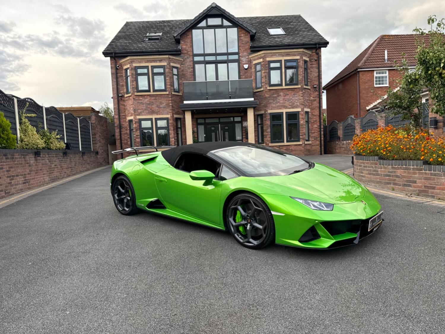 Used Lamborghini Huracan 2019 for sale - 77801872: Photo 54
