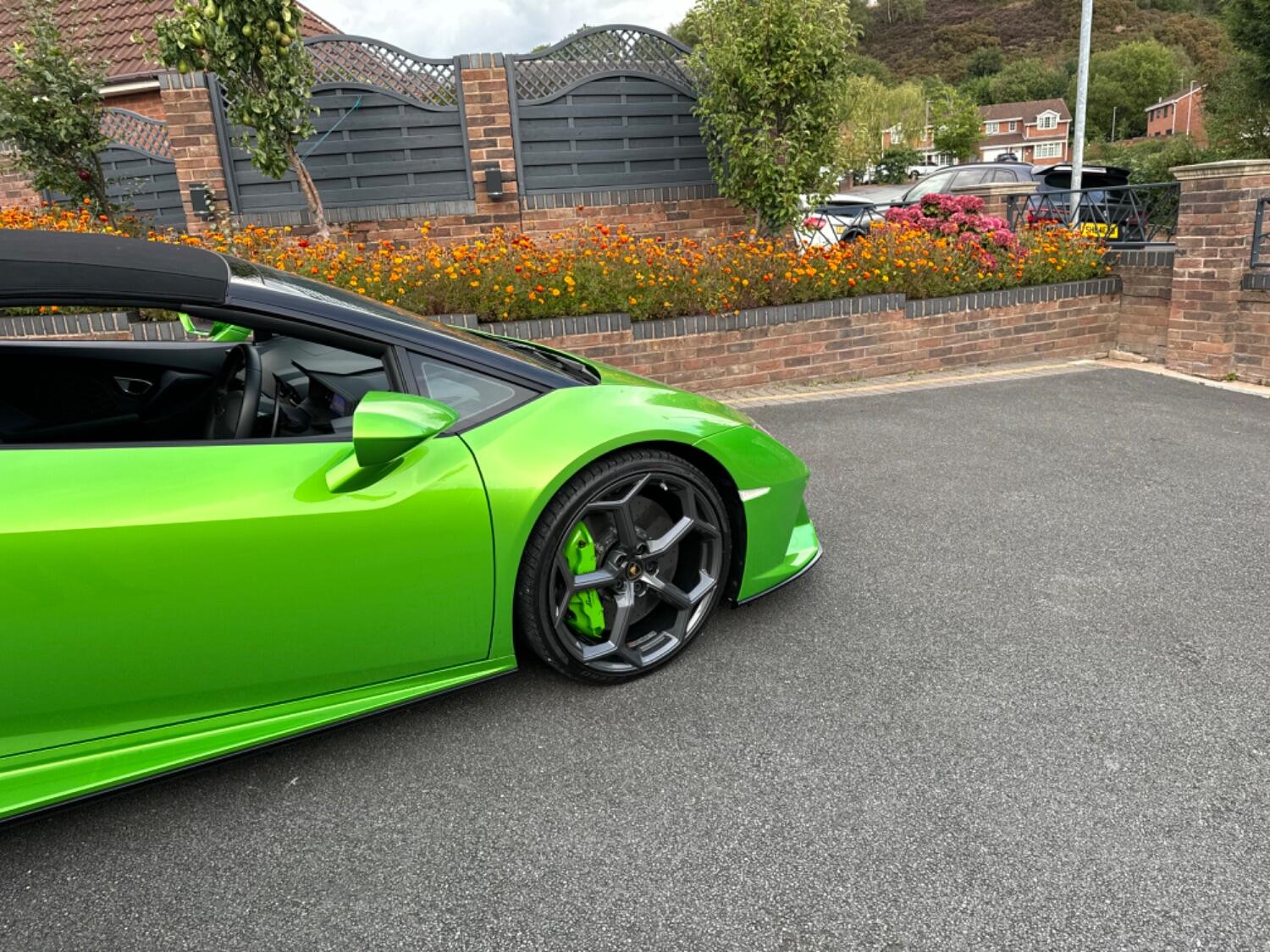Used Lamborghini Huracan 2019 for sale - 77801872: Photo 57