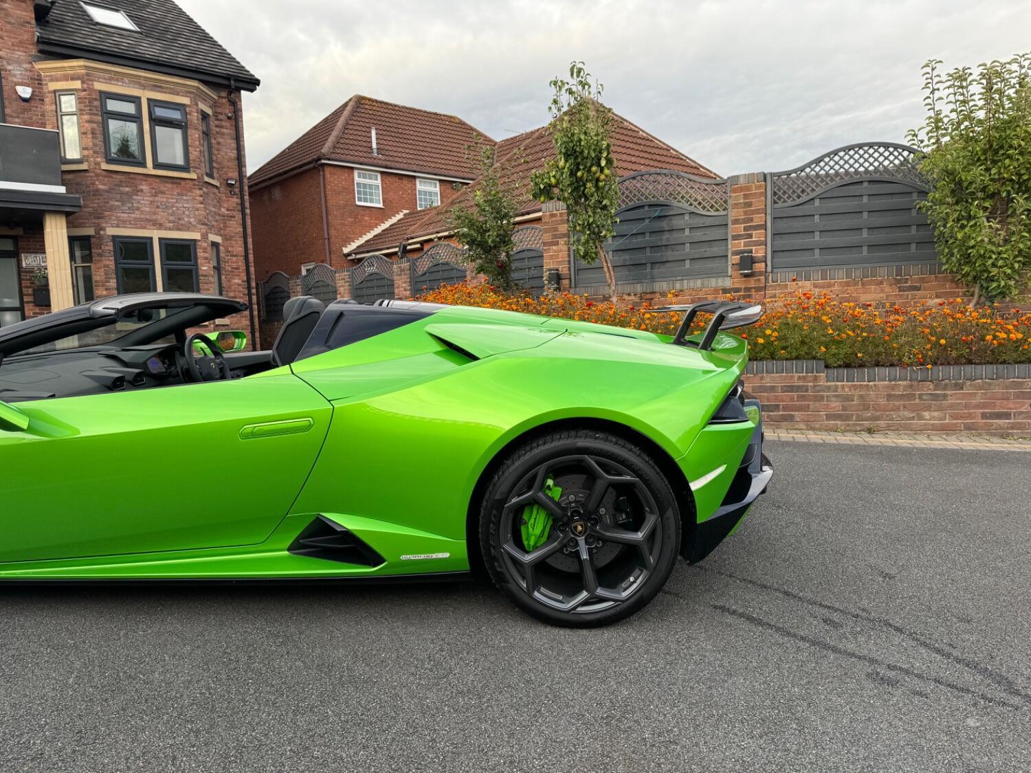 Used Lamborghini Huracan 2019 for sale - 77801872: Photo 61