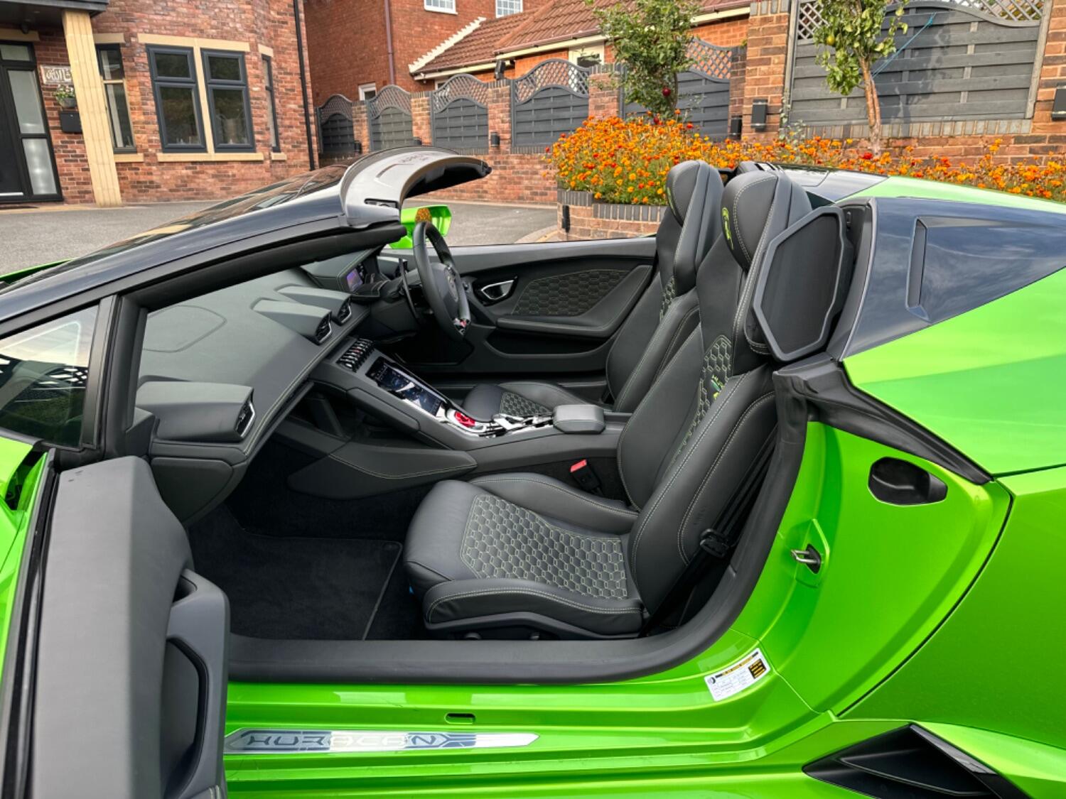 Used Lamborghini Huracan 2019 for sale - 77801872: Photo 71