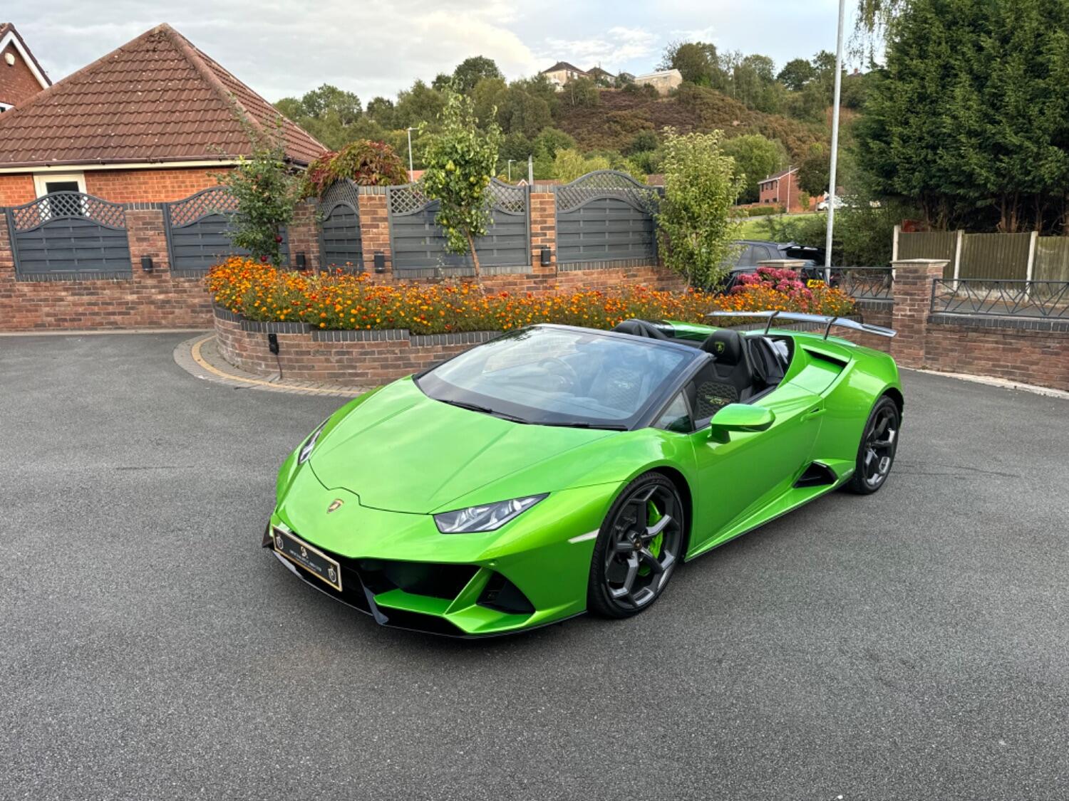Used Lamborghini Huracan 2019 for sale - 77801872: Photo 77