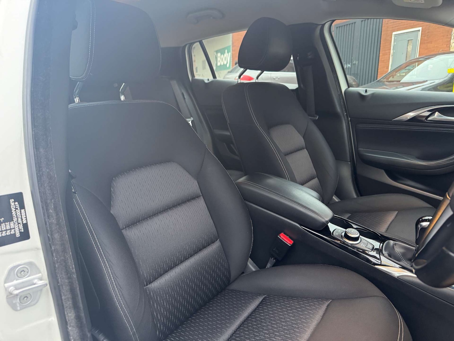 Used Infiniti Q30 2017 for sale - 77187773: Photo 17