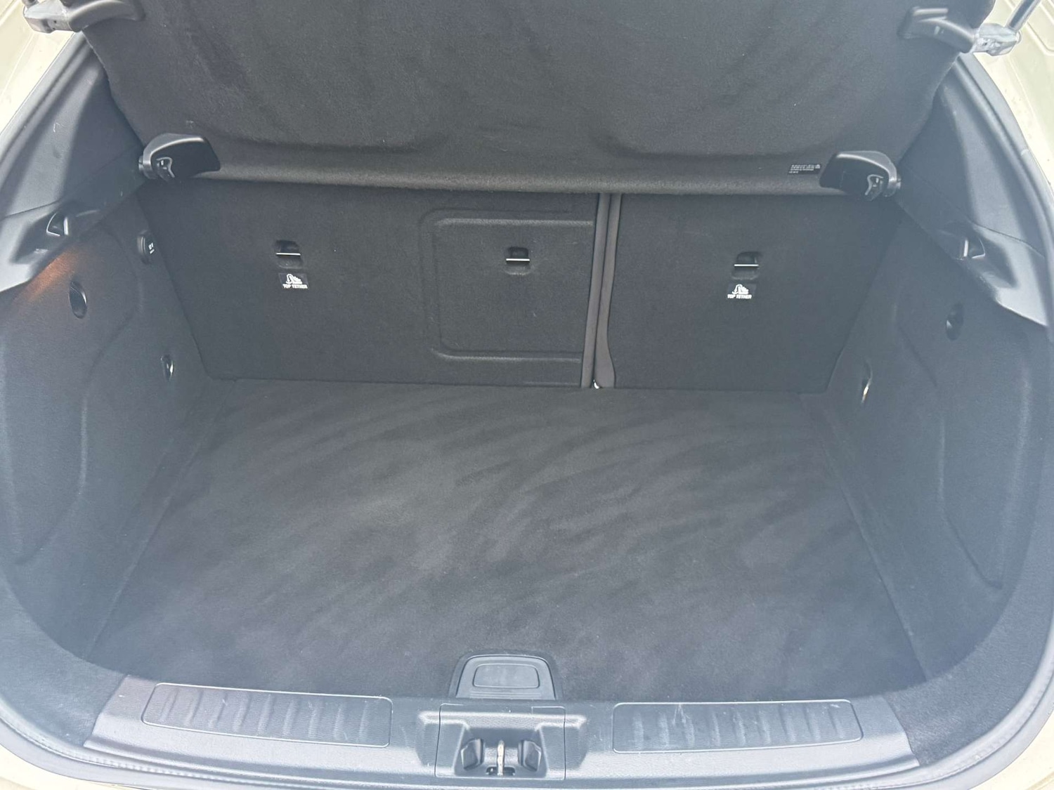 Used Infiniti Q30 2017 for sale - 77187773: Photo 28